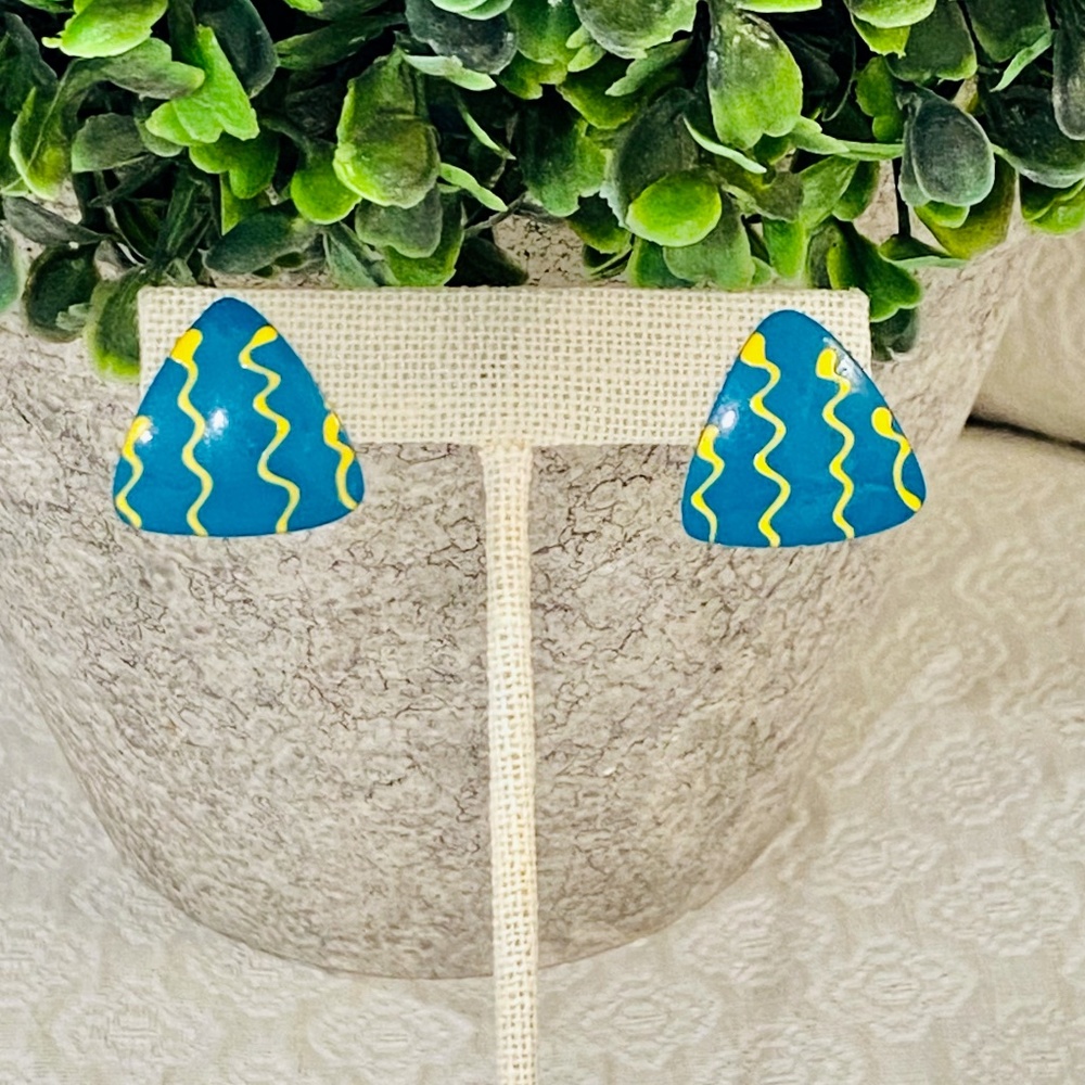 S8-Vintage 80's Blue & Yellow Triangle Earrings